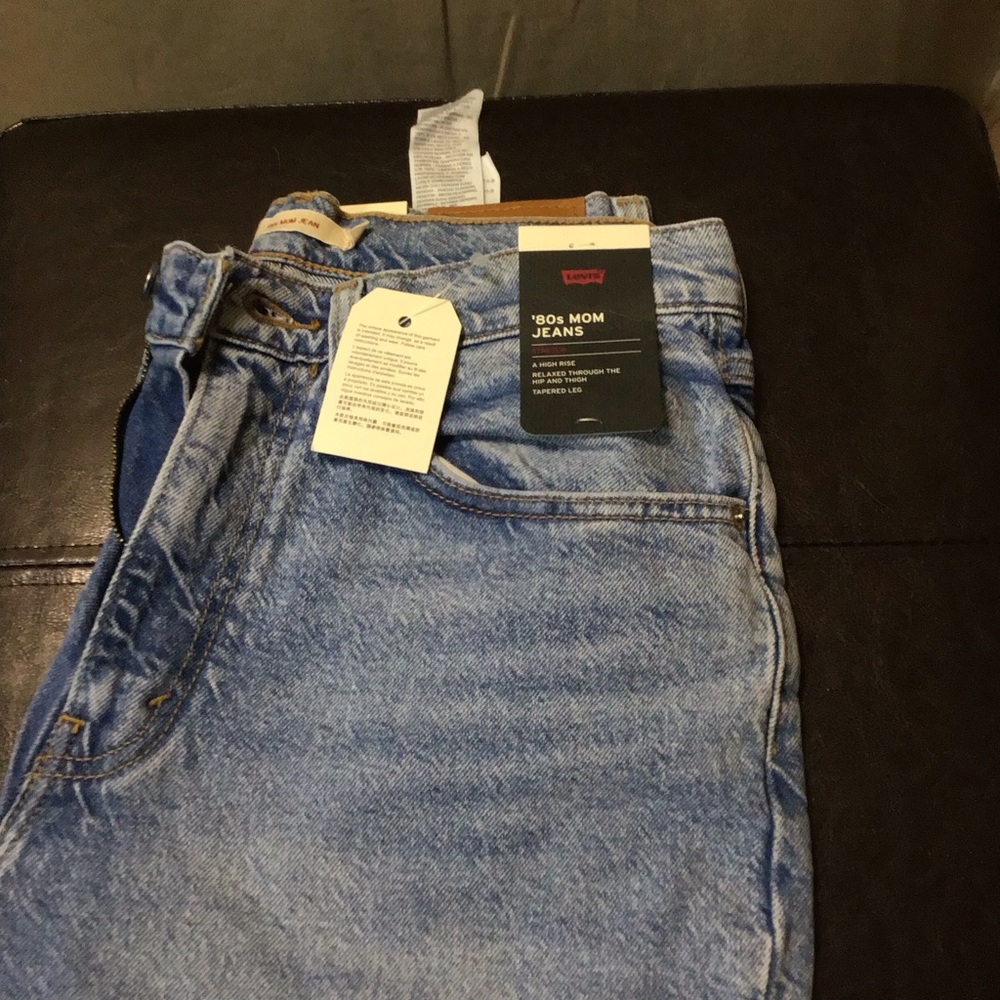 Levi's 80’s Mom Jeans